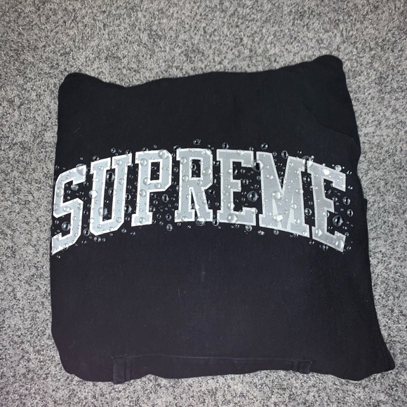 Supreme sweatshirt - Picture 2 of 3